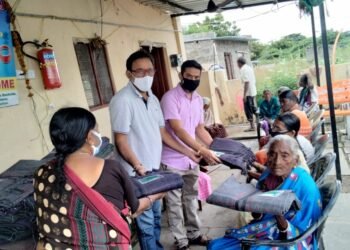 పరమహంస పరివ్రాజకాచార్యులు త్రిదండి “శ్రీశ్రీశ్రీ చినజీయర్ స్వామి” వారి దివ్య కరతములచే విప్ర ఫౌండేషన్ వెబ్ సైట్ మరియు లోగో ఆవిష్కరణ