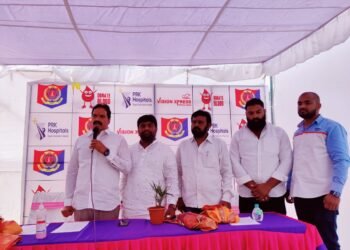 రక్తాన్ని దానం చేయండి,ఇతరులకు జీవితాన్ని బహూమతిగా ఇవ్వండి..వి.జగదీశ్వర్ గౌడ్.