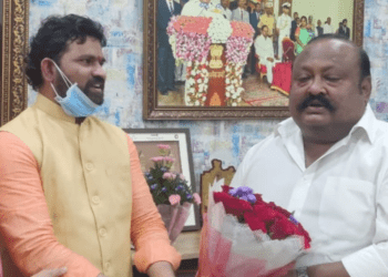 బి‌సి మంత్రి వర్యులు గంగుల కమలాకర్ కి నూతన సంవత్సర శుభాకాంక్షలు తెలిపిన కుమార స్వామి