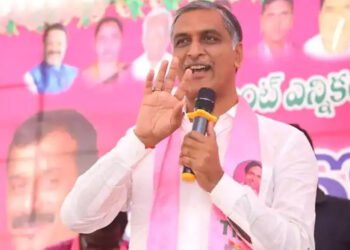 దళితబంధు దేశంలో అందరికీ ఇవ్వండి: హరీష్ రావ్