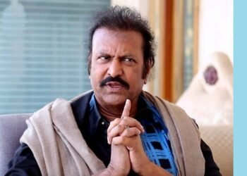 మా ఫ్యామిలీని సోషల్ మీడియా లో ట్రోల్ చేసే ఆ ఇద్దరు హీరోలు ఇబ్బందులు ఎదుర్కోక తప్పదు: మోహన్ బాబు