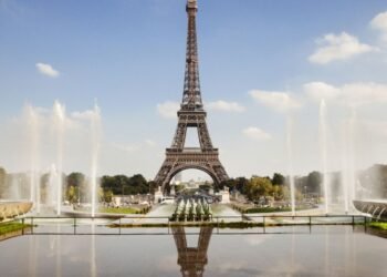 eiffel tower height