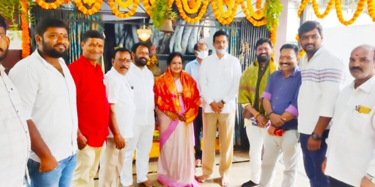 అమ్మవారిని కోరింది.. ప్రధాని నరేంద్ర మోదీ మనసు మారాలనే: జాతీయ బీసీ దళ్ అధ్యక్షులు దుండ్ర కుమారస్వామి