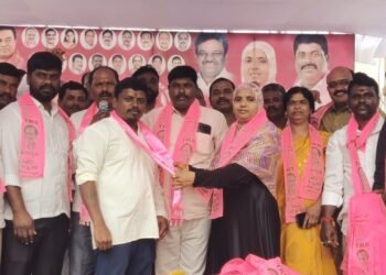 తెరాసలొ చేరిన బ్రహ్మం