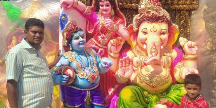 తోలిపూజకు ముస్తాబైన గణనాధుడు… చరణ్ నాయక్
