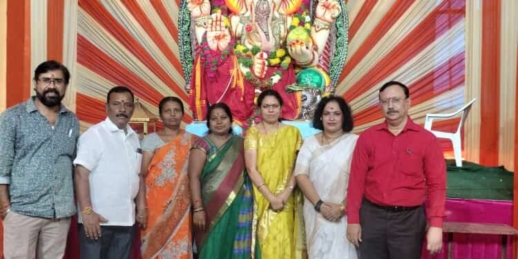 నిమ్స్ విఘ్నేశ్వర స్వామివారికి ప్రత్యేక పూజలు చేసిన గంగాపురం పద్మ