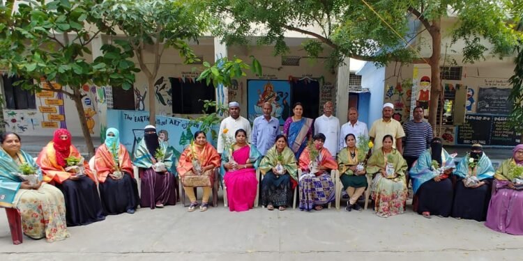 బొబ్బ చారిటబుల్ ట్రస్ట్ ఆధ్వర్యంలో ఉపాధ్యాయులకు సన్మానం…బొబ్బ నవత రెడ్డి