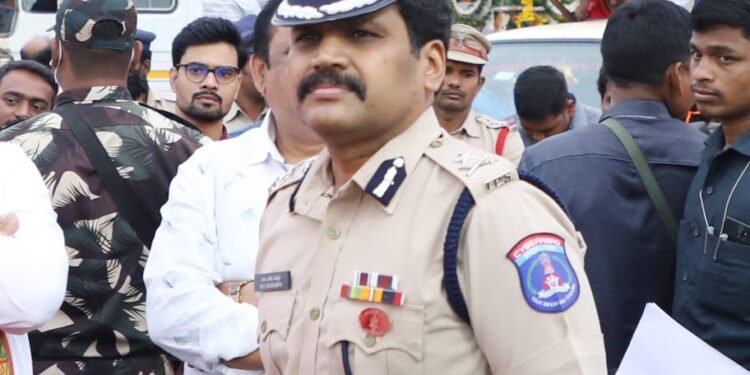 అందరి సహకారంతో ప్రశాంతంగా నిమజ్జనం: సైబరాబాద్ సీపీ స్టీఫెన్ రవీంద్ర