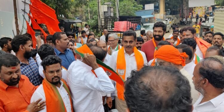 4వ విడత ప్రజా సంగ్రామయాత్ర లో బీజేవైఎం రాష్ట్ర కోశాధికారి రఘునాథ్ యాదవ్