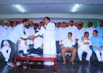 మాణిక్యం ఠాగూర్ అభినందనలు అందుకున్న రాష్ట్ర ఇన్సూరెన్స్ క్లేమ్స్ కమిటీ