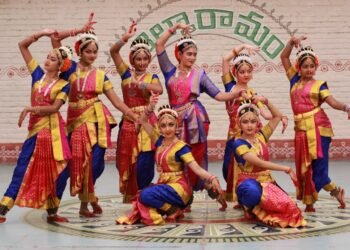 శిల్పారామం లో ఆకట్టుకుంటున్న కూచిపూడి నృత్యం
