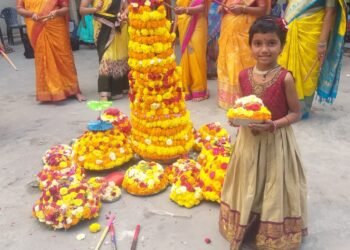 అక్షయ ఫౌండేషన్ లో ఘనంగా బతుకమ్మ సంబరాలు…