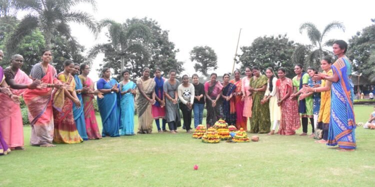 శిల్పారామం లో బతుకమ్మ ఉత్సవాలు