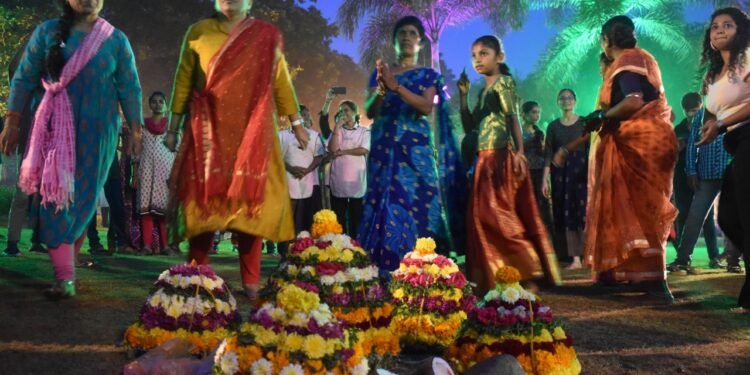 శిల్పారామం లో బతుకమ్మ ఉత్సవాలు