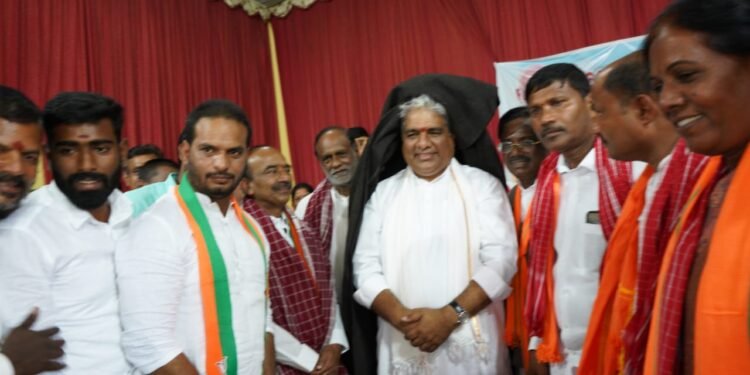 సెంట్రల్ మినిస్టర్ భూపేందర్ యాదవ్ కు ఘన స్వాగతం పలికిన.రవి కుమార్ యాదవ్
