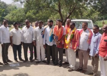 సమస్యల పరిష్కారానికి కృషి చేస్తా – ఎర్రగుడ్ల శ్రీనివాస్ యాదవ్