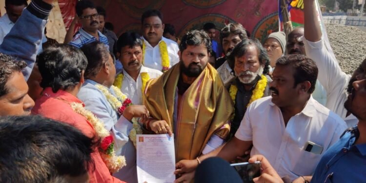 కార్పొరేట్ ప్రవేశిస్తే నాయీ బ్రాహ్మణులూ కుటుంబాలు రోడ్డున పడిపోతాయి జాతీయ బీసీ దళ్ అధ్యక్షులు దుండ్ర కుమారస్వామి