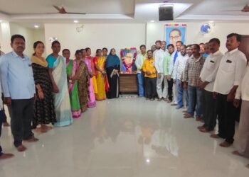 డివిజన్ యస్ సి సెల్ ఆధ్వర్యంలోబాబా సాహెబ్ అంబేద్కర్ కి నివాళులు..