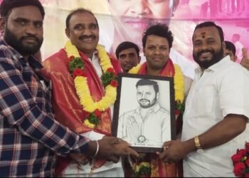 ఘనంగా ఎర్రగుండ్ల శ్రీనివాస్ యాదవ్ జన్మదిన వేడుకలు