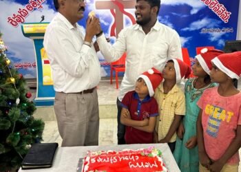 ఘనంగా సెమీ క్రిస్మస్ వేడుకలు