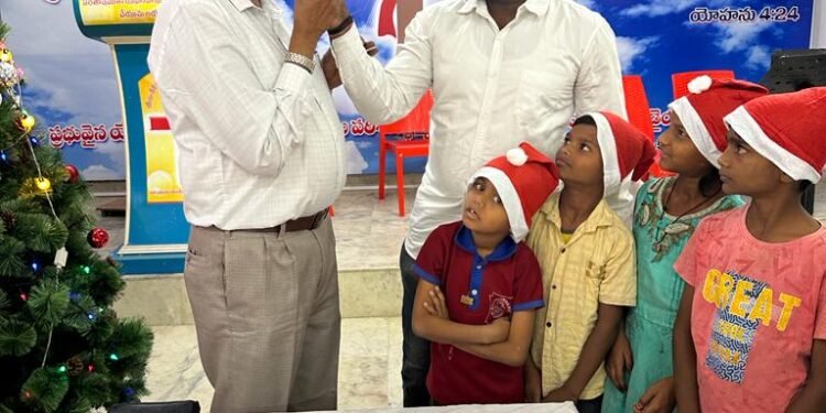 ఘనంగా సెమీ క్రిస్మస్ వేడుకలు