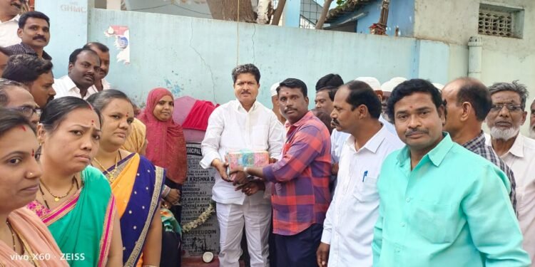 అల్లాపూర్ లో నూతన సీసీ రోడ్ల నిర్మాణం పనులు ప్రారంభం