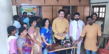 స్వశక్తిపై ఎదగాలనుకునే మహిళలకు అండగా – జాతీయ బీసీ దళ్ అధ్యక్షులు దుండ్ర కుమారస్వామి, ప్రముఖ సినీ నటులు సుమన్
