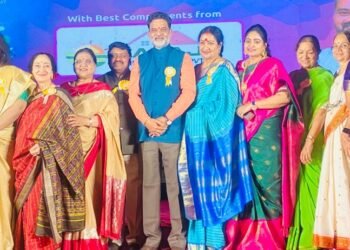 సమాజ ప్రగతిలో స్త్రీల పాత్ర కీలకం- డాక్టర్ వకులాభరణం కృష్ణమోహన్
