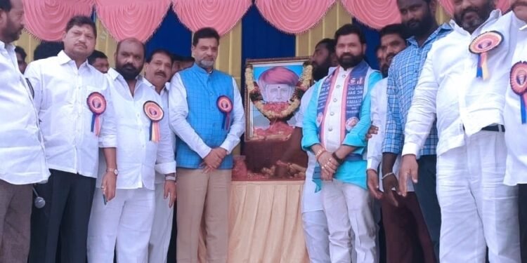 పూలే అలా ఆలోచించకుండా ఉండి ఉంటే మన సమాజం ఎంత దారుణంగా ఉండేదో: జాతీయ బీసీ దళ్ అధ్యక్షులు దుండ్ర కుమారస్వామి