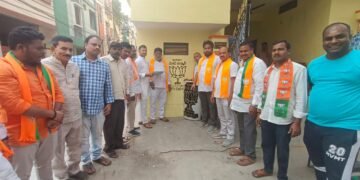 బీజేపీ నేత వడ్డేవల్లి శరణ్ కుమార్ ఆధ్వర్యంలో వాల్ రైటింగ్స్