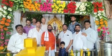 ప్రత్యేక పూజలు నిర్వహించిన.. విజయ్ కృష్ణ