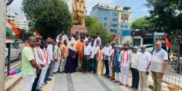వైఎస్ఆర్ కి ఘన నివాళులు అర్పించిన సత్యం రావు