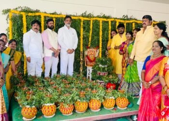 హైదరాబాద్ బోనాలు సకల జనహితాలు…. -డాక్టర్ వకుళాభరణం కృష్ణమోహనరావు .
