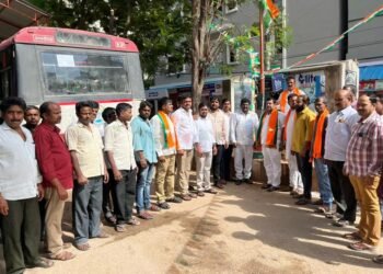 అమరవీరులకు నివాళులు అర్పించిన.. వడ్డేపల్లి