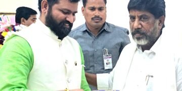 ఉపముఖ్యమంత్రి బట్టి విక్రమార్క ను కలిసిన జాతీయ బీసీ దళ్ అధ్యక్షుడు దుండ్ర కుమారస్వామిస్వామి
