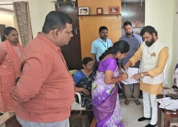 తెలంగాణ రాష్ట్రంలో విజయవంతంగా కొనసాగుతున్న ఇంటింటి సర్వే