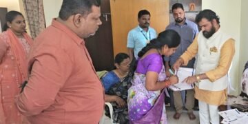 తెలంగాణ రాష్ట్రంలో విజయవంతంగా కొనసాగుతున్న ఇంటింటి సర్వే