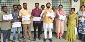 సామాజిక ఆర్థిక రాజకీయ కుల సర్వే గడువును పొడిగించాలి.