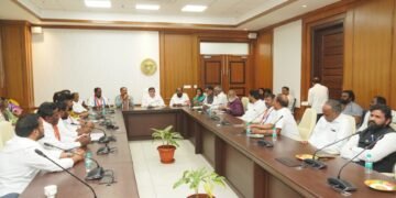 మరోసారి కులగణన
