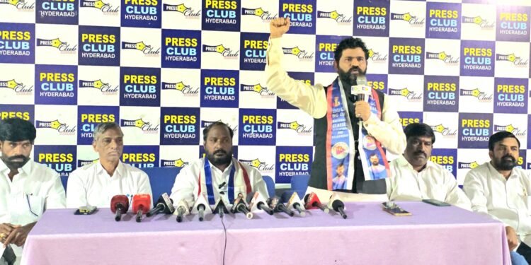 బీసీలకు 42% రిజర్వేషన్లపై ప్రత్యేక జీవో – చారిత్రక నిర్ణయం
