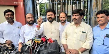 బీసీ రిజర్వేషన్లపై హైకోర్టు స్టే – దుండ్ర కుమార్ స్వామి తీవ్ర ఆవేదన