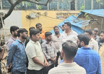 నోటీసు లేకుండా చిరు వ్యాపారాల పై జిహెచ్ఎంసి చర్యలు