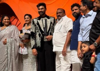 బెల్లంకొండ శీను వివాహం: నూతన దంపతులకు ప్రముఖుల ఆశీర్వాదాలు
