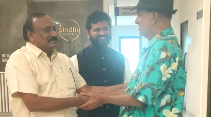 బొడ జనార్దన్ సతీమణిని పరామర్శించిన పద్మశ్రీ డా. రాజేంద్ర ప్రసాద్, డా. సోమరాజు, దుండ్ర కుమారస్వామి